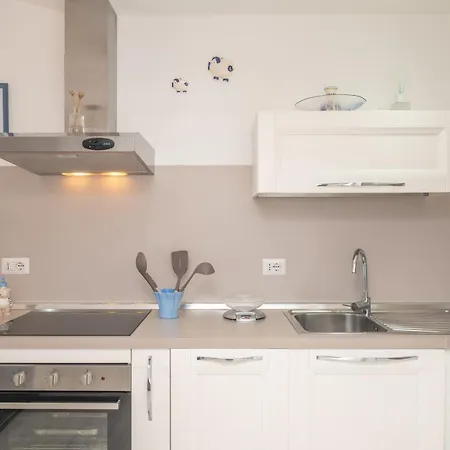 Anna San Teodoro (Sardinia)